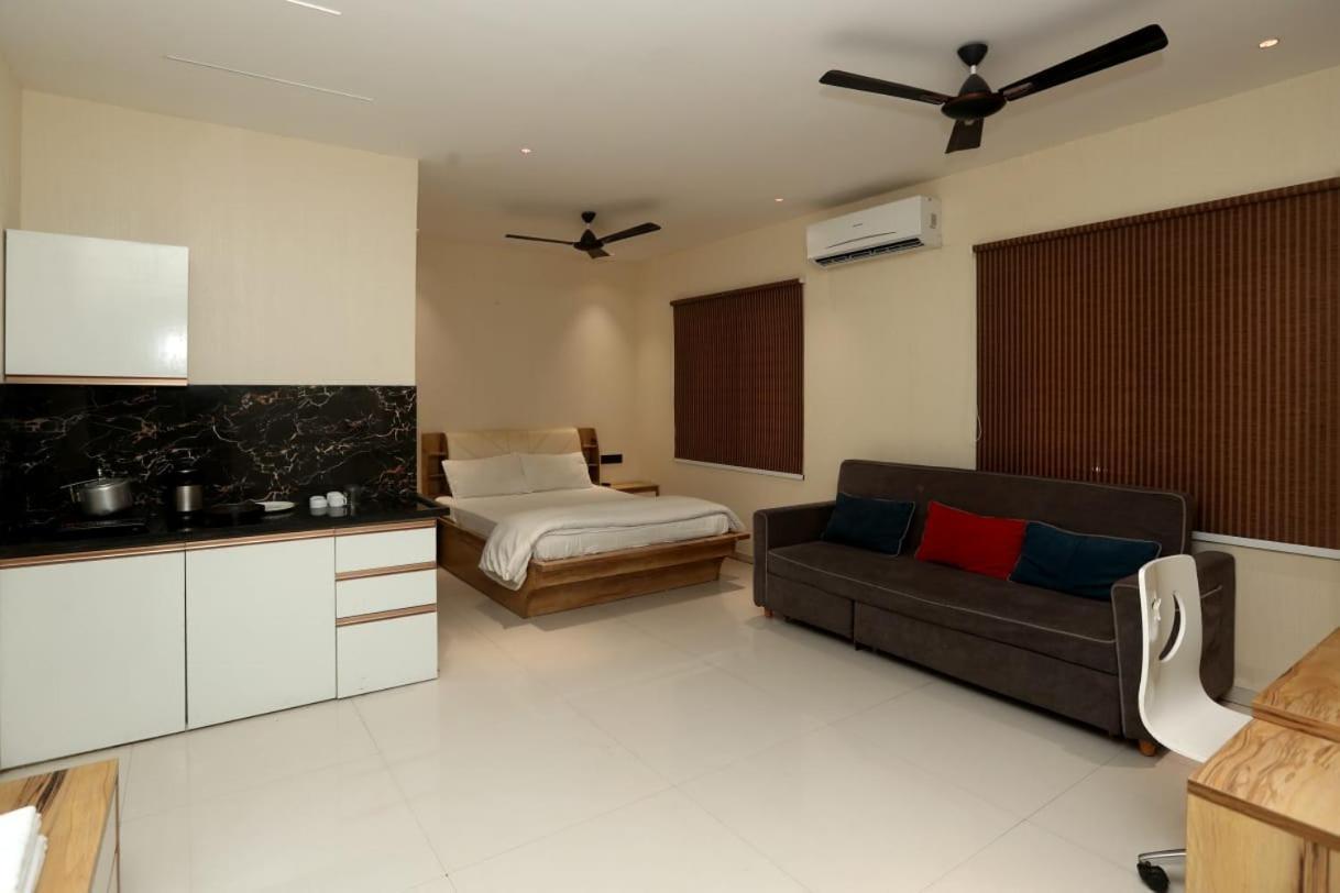 Stay10 Luxury Service Apartment Indore Zewnętrze zdjęcie