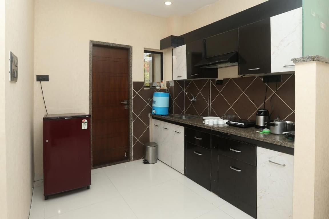 Stay10 Luxury Service Apartment Indore Zewnętrze zdjęcie